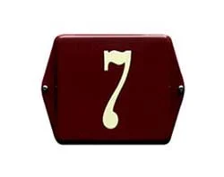 Emaille huisnummerbordje met oor. 6x6 cm. Bordeaux Rood / Creme