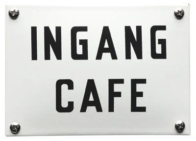 Ingang Cafe. Gebold emaille bordje. 14x10 cm. Type KNH22