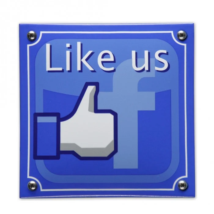 Like us on Facebook geëmailleerd bordje. 16x16 cm. Type: MS05