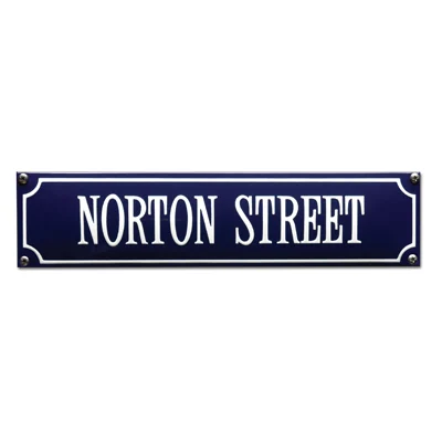 NORTON STREET emaille "straatnaambordje". 33x8 cm. Type S-65