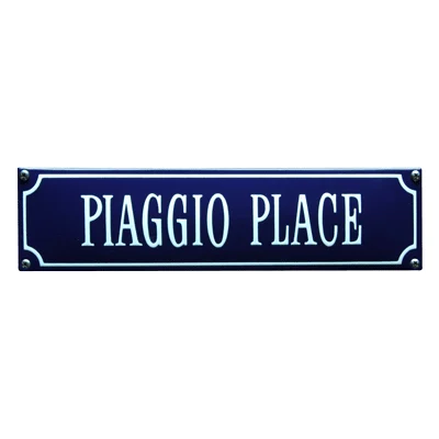 PIAGGIO PLACE emaille straatnaambordje. 33x8 cm. Type S-69