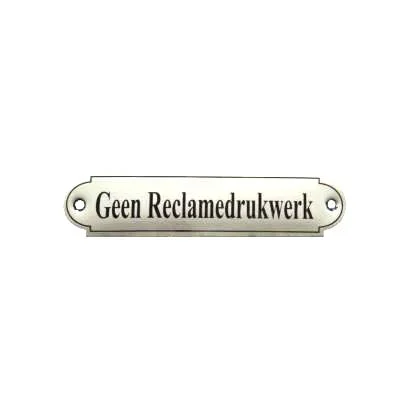 Geen Reklamedrukwerk. Emaille tekstbordje Klassiek. 8x2,2 cm. Lettertype Times