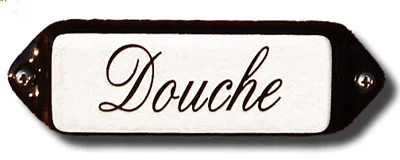 Emaille tekstbordje met 'oor'. 8x3 cm. Lettertype Sierschrift. Tekst: Douche