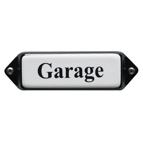 Emaille tekstbordje met 'oor'. 8x3 cm. Lettertype Times. Tekst: Garage