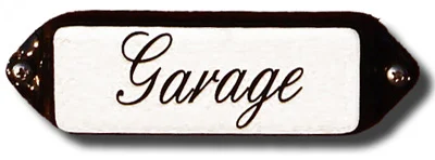 Emaille tekstbordje met 'oor'. 8x3 cm. Lettertype Sierschrift. Tekst: Garage